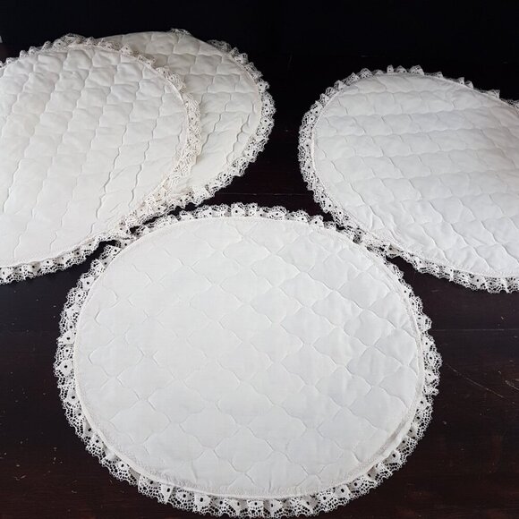 4pc Vintage Oval Quilted Toile Fabric Placemats Set - Picture 9 of 11